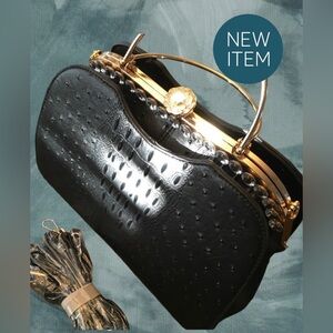 BOUTIQUE HANDBAG NWOT
